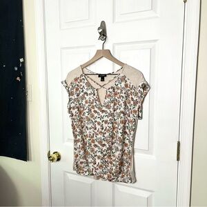 ✧･ﾟfloral dual-patterned tee